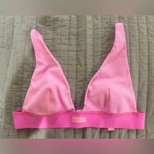SKIMS Bubblegum bra